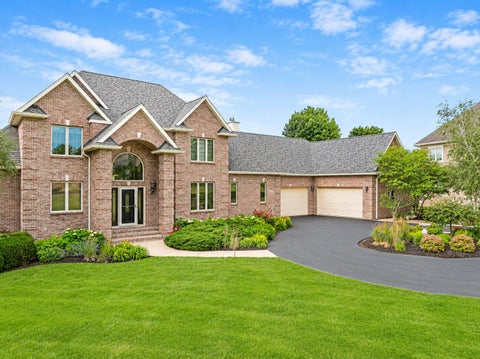 Photo of W4736 Pebble Dr, Lafayette, WI 53121 (MLS # 1974547)
