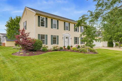 Photo of 688 W Hickory Ln, Saukville, WI 53080 (MLS # 1973621)