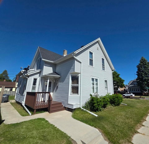 Photo of 2006 S 11th St, Sheboygan, WI 53081 (MLS # 1967559)