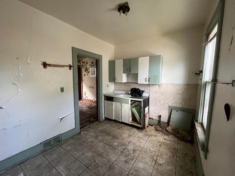 Photo of 2873 N Dr William Finlayson St, Milwaukee, WI 53212 (MLS # 1921346)