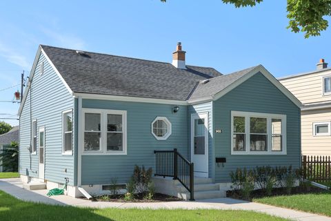 Photo of 2433 S 74th St, West Allis, WI 53219 (MLS # 1936222)