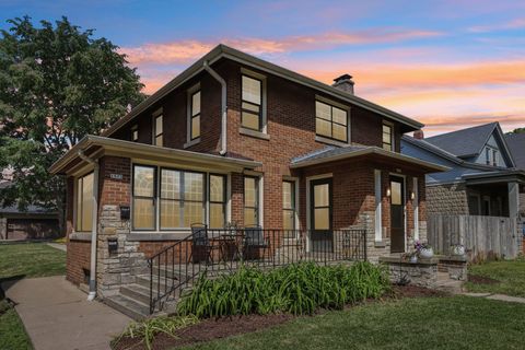 Photo of 1571 S 74th St, West Allis, WI 53214 (MLS # 1965092)