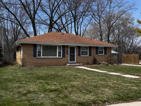 Photo of 1623 17th Ave, Grafton, WI 53024 (MLS # 1957173)