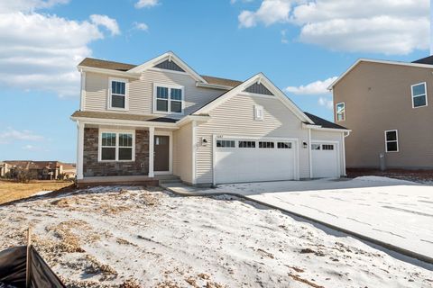 Photo of 1682 Ridgeview Cir, Port Washington, WI 53074 (MLS # 1892566)