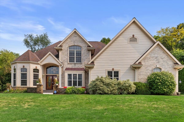 S67W20039 BENJAMIN CT, MUSKEGO, WI 53150 - Image f3772667474ce8881378f6eeb81ef072/3083171440
