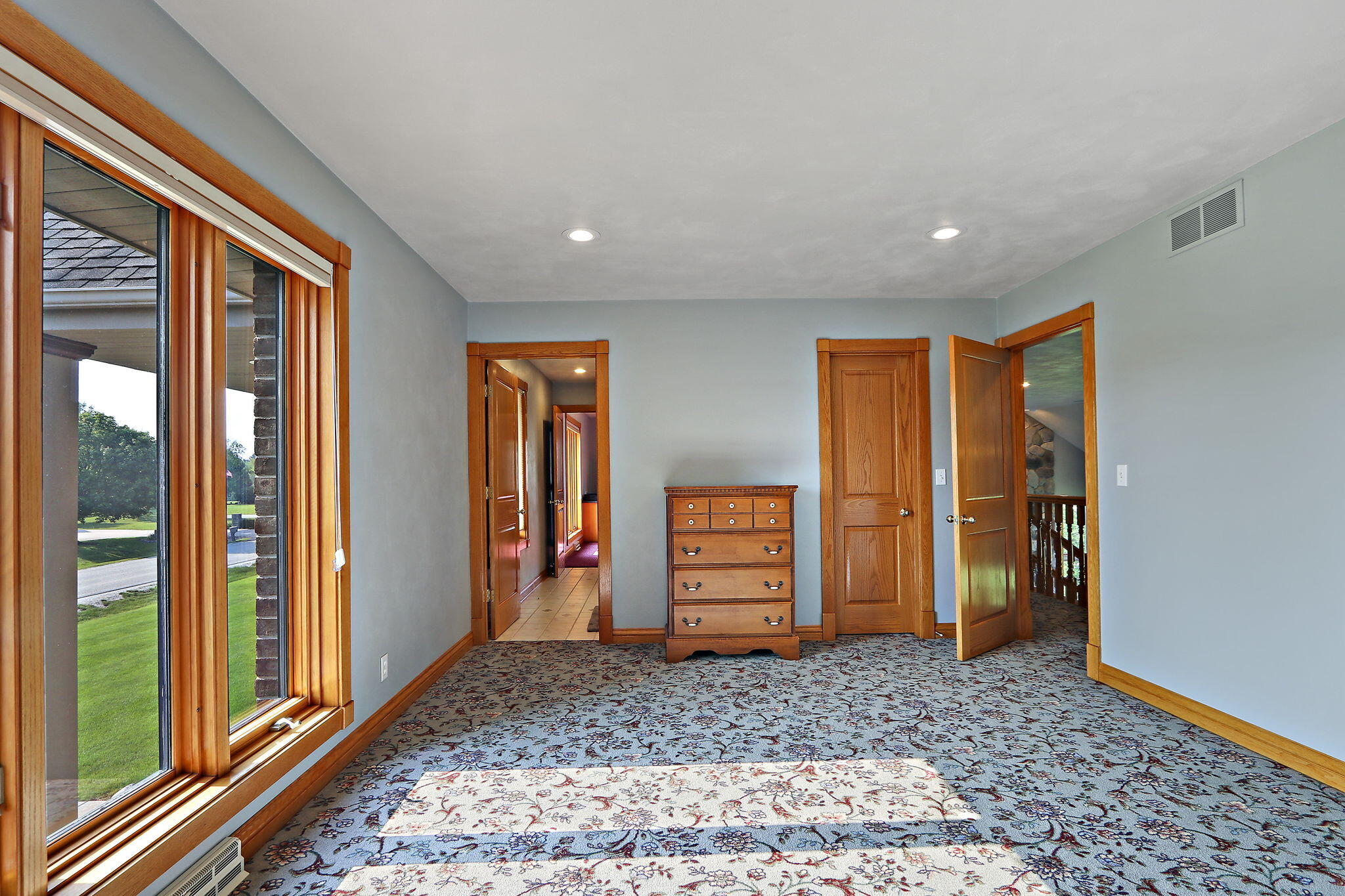 Kenosha, Wisconsin 53144, United States, 3 Bedrooms Bedrooms, ,4 BathroomsBathrooms,Residential,Active,149547