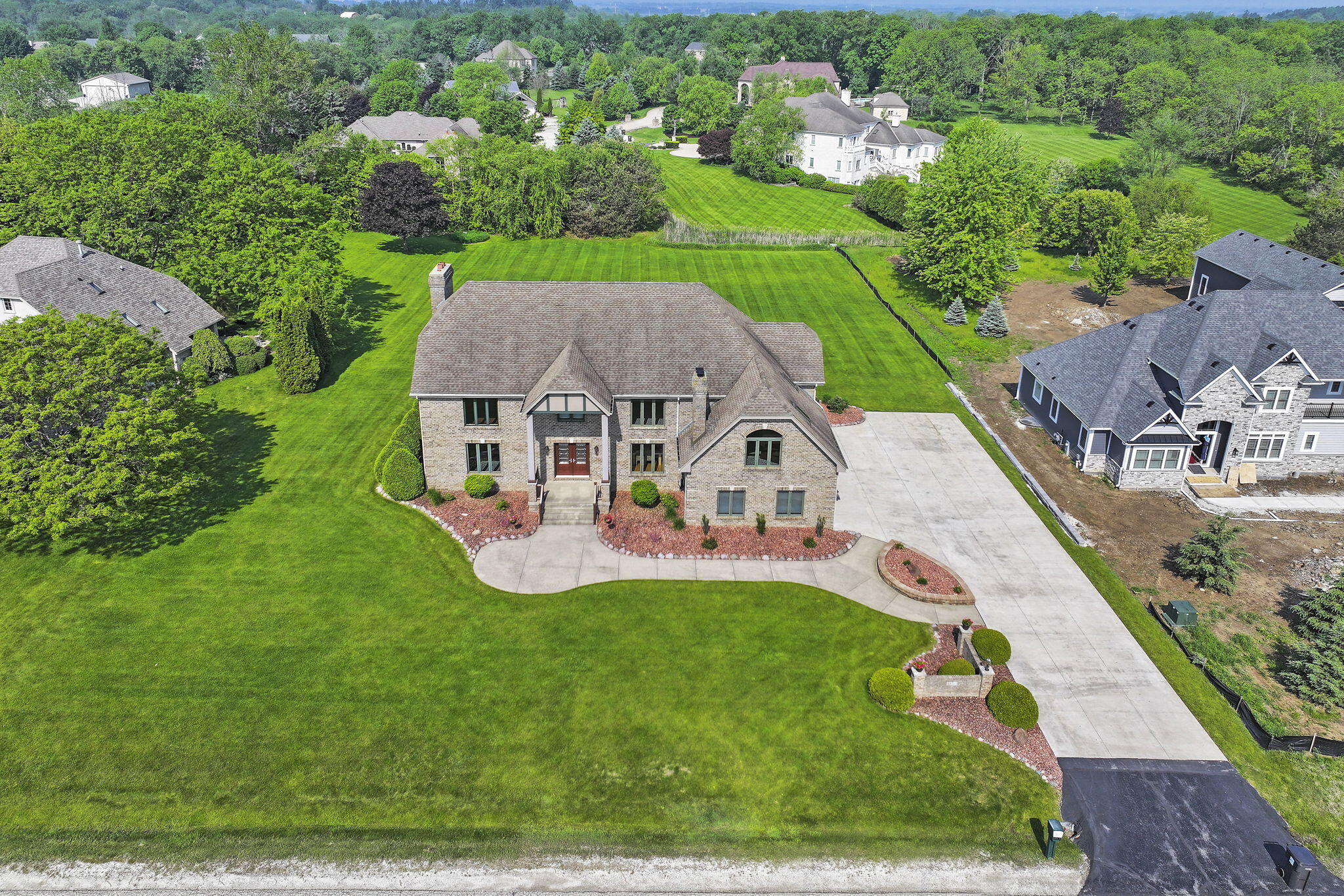 Kenosha, Wisconsin 53144, United States, 3 Bedrooms Bedrooms, ,4 BathroomsBathrooms,Residential,Active,149547