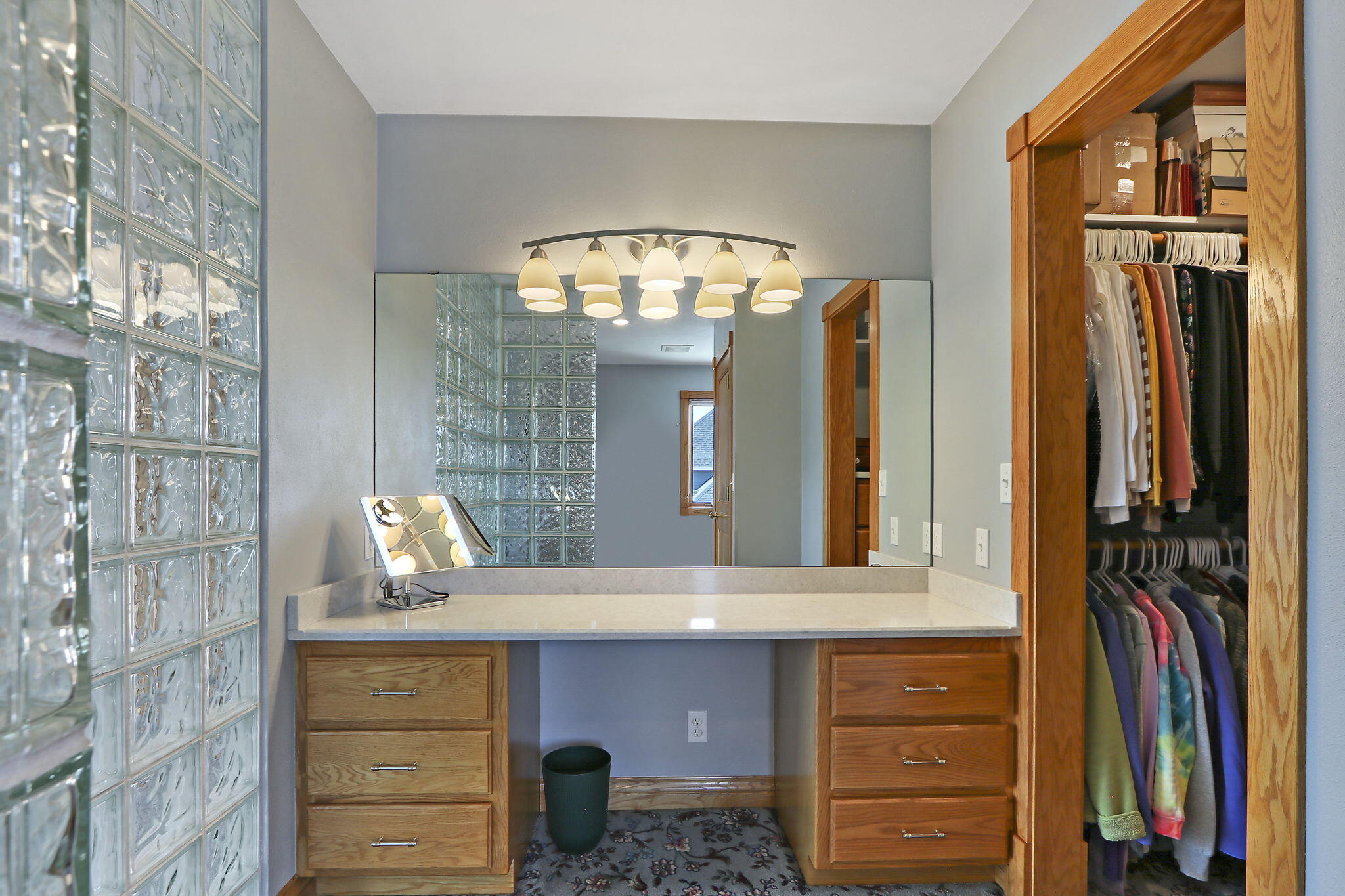 Kenosha, Wisconsin 53144, United States, 3 Bedrooms Bedrooms, ,4 BathroomsBathrooms,Residential,Active,149547