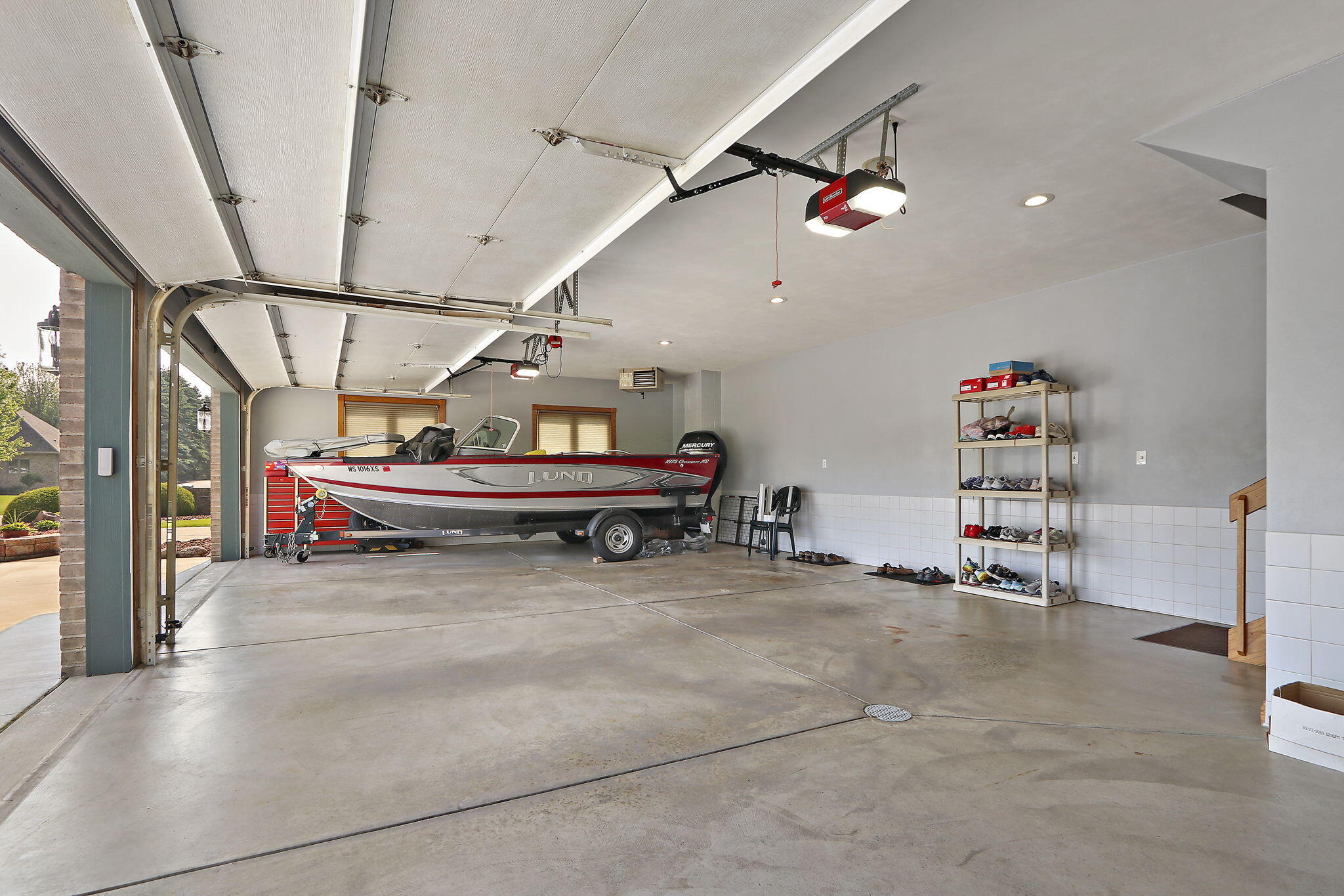 Kenosha, Wisconsin 53144, United States, 3 Bedrooms Bedrooms, ,4 BathroomsBathrooms,Residential,Active,149547