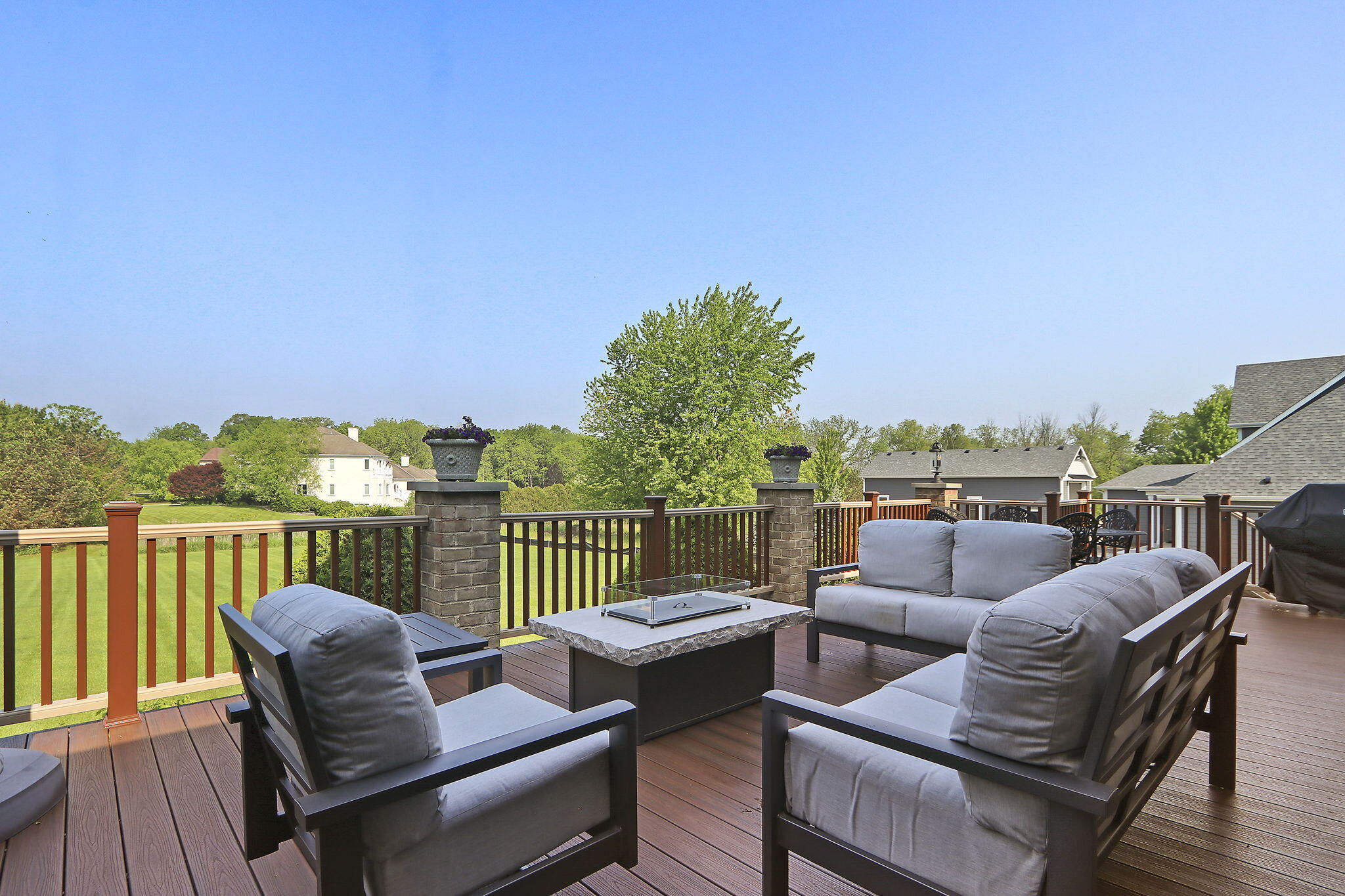 Kenosha, Wisconsin 53144, United States, 3 Bedrooms Bedrooms, ,4 BathroomsBathrooms,Residential,Active,149547