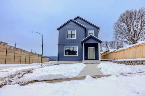 Photo of 1800 E Hillcrest Ave, Milwaukee, WI 53207 (MLS # 1943899)