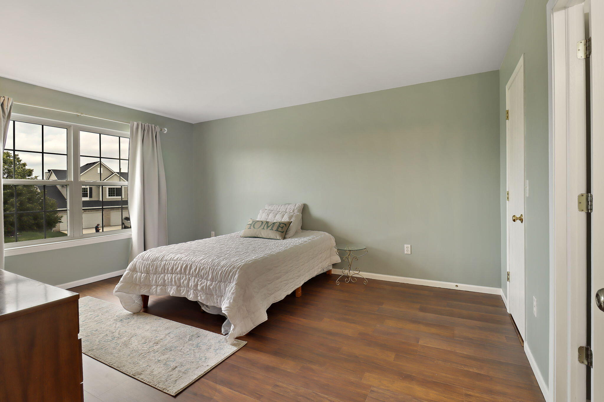 Kenosha, Wisconsin 53142, United States, 4 Bedrooms Bedrooms, ,5 BathroomsBathrooms,Residential,Active,171020