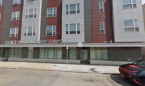 Photo of 1536 W North Ave W, Milwaukee, WI 53206 (MLS # 1945742)