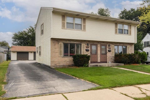 Photo of 1425 Pewaukee Rd, Waukesha, WI 53188 (MLS # 1980205)