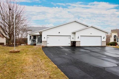 Photo of 1626 Stacy Ln, Fort Atkinson, WI 53538 (MLS # 1952839)