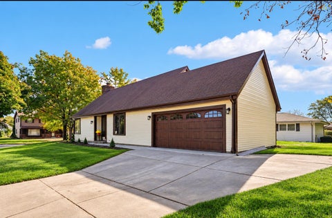 Photo of 7207 W Van Beck Ave, Milwaukee, WI 53220 (MLS # 1986600)