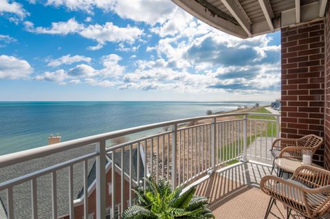 Photo of 3930 S Lake Dr, Saint Francis, WI 53235 (MLS # 1957584)