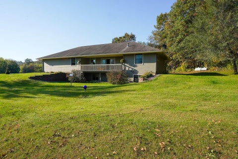 Photo of W5136 Hale Ct, Farmington, WI 54636 (MLS # 1984625)