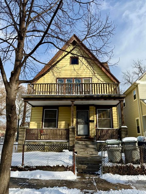Photo of 2448 N 28TH St, Milwaukee, WI 53210 (MLS # 1949959)