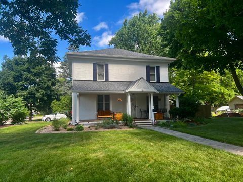 Photo of 46 S Concord Rd, Oconomowoc, WI 53066 (MLS # 1954478)