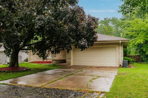 Photo of 4212 N 95th St, Wauwatosa, WI 53222 (MLS # 1952360)