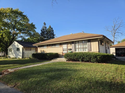 Photo of 8832 W Lynx Ave, Milwaukee, WI 53225 (MLS # 1986488)