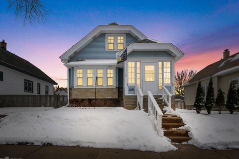 Photo of 2231 S 62nd St, West Allis, WI 53219 (MLS # 1954349)