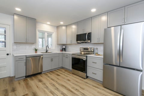 Photo of 745 N Green Bay Rd, Grafton, WI 53024 (MLS # 1981090)