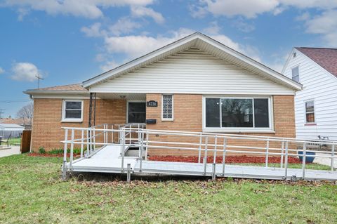 Photo of 4738 S 26th St, Milwaukee, WI 53221 (MLS # 1955982)