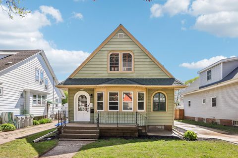 Photo of 1532 N 58th St, Milwaukee, WI 53208 (MLS # 1962327)