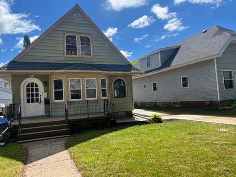 Photo of 1532 N 58th St, Milwaukee, WI 53208 (MLS # 1962327)