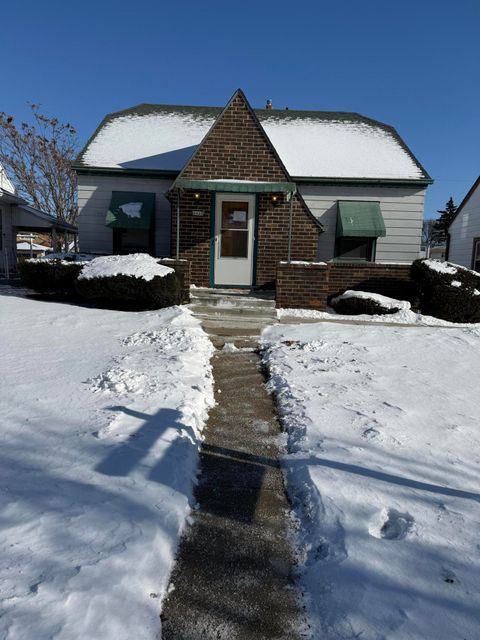 Photo of 4448 N 63rd St, Milwaukee, WI 53218 (MLS # 1948178)