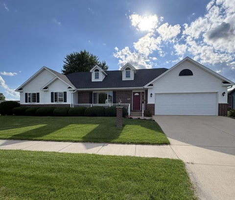 Photo of 908 2nd Ave E, Holmen, WI 54636 (MLS # 1969338)