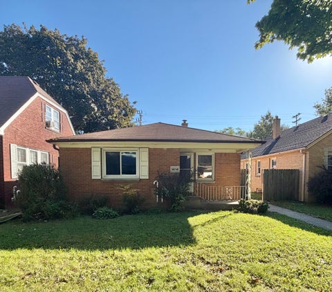 Photo of 4848 N 65th St, Milwaukee, WI 53218 (MLS # 1984479)
