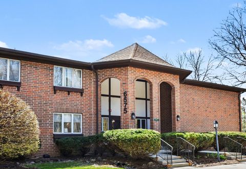 Photo of 6575 N Green Bay Ave, Glendale, WI 53209 (MLS # 1948037)