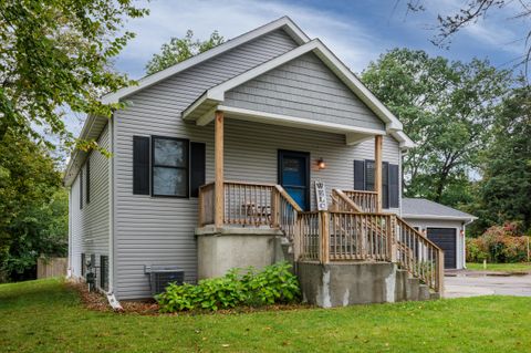 Photo of 24423 66th St, Paddock Lake, WI 53168 (MLS # 1939555)