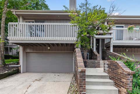 Photo of 810 Kendall Ln, Lake Geneva, WI 53147 (MLS # 1977373)
