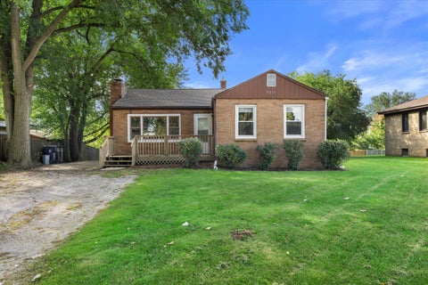 Photo of 5511 16th St, Mount Pleasant, WI 53406 (MLS # 1982547)