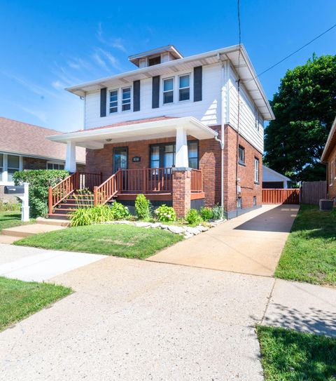 Photo of 810 73rd St, Kenosha, WI 53143 (MLS # 1968416)