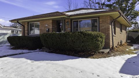 Photo of 3947 E Adams Ave, Cudahy, WI 53110 (MLS # 1950290)