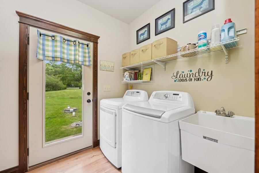 Genoa City, Wisconsin 53128, United States, 2 Bedrooms Bedrooms, ,3 BathroomsBathrooms,Residential,Active,141502