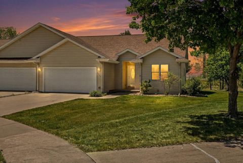 Photo of 1332 Harvest Cir, Holmen, WI 54636 (MLS # 1963832)