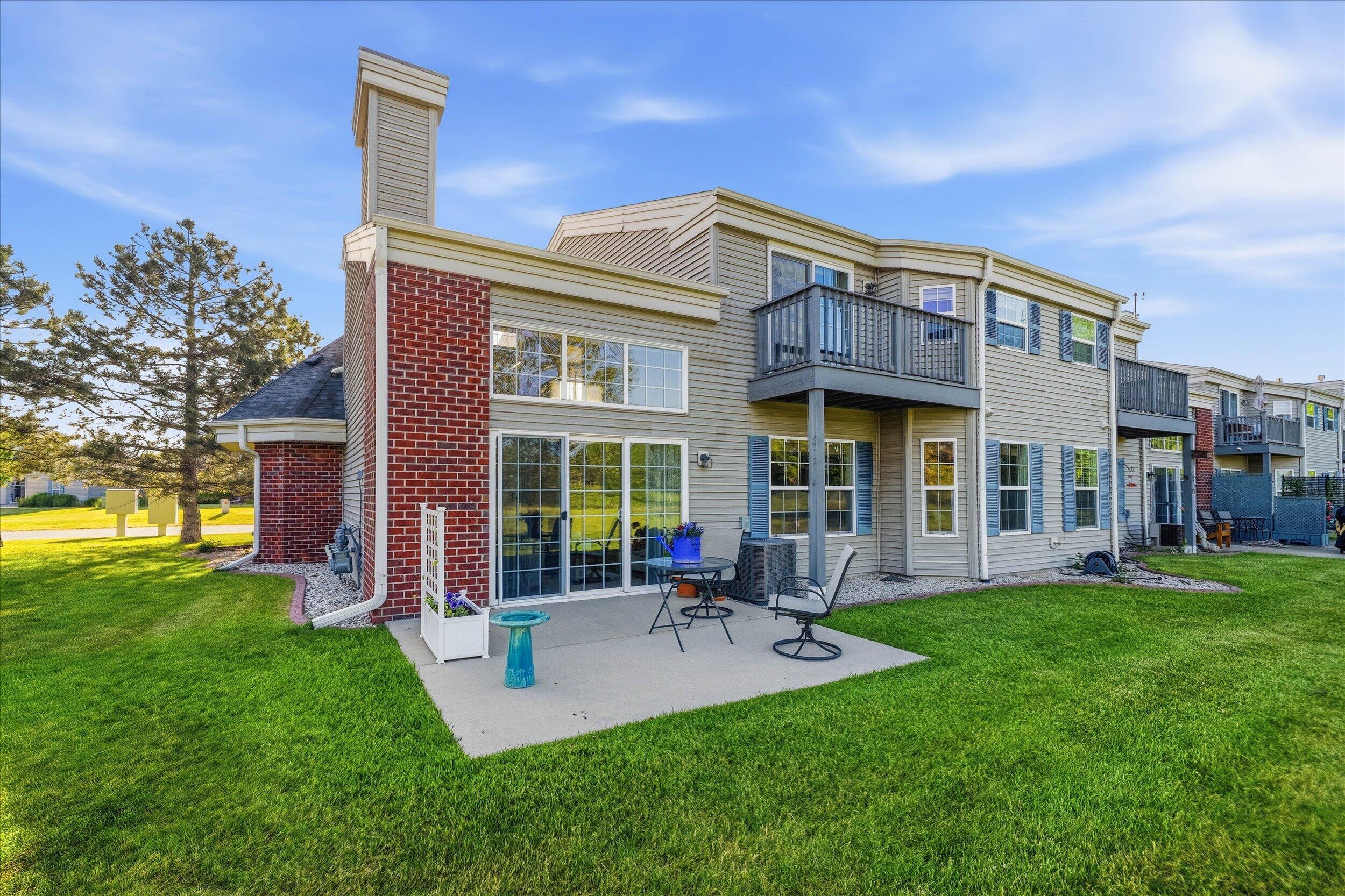 WONDERFUL Back Patio w/beautiful Views