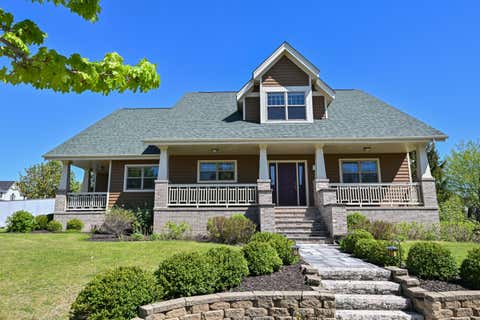 Photo of 304 Nautica Dr, Port Washington, WI 53074 (MLS # 1962716)