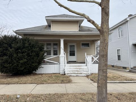 Photo of 3724 Wright Ave, Racine, WI 53405 (MLS # 1950993)