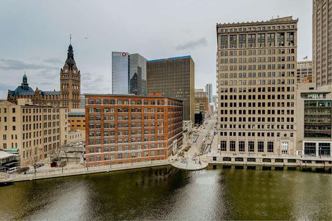 Photo of 730 N Plankinton Ave N, Milwaukee, WI 53203 (MLS # 1949830)