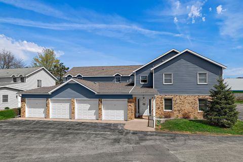 Photo of 3544 EAST Ave S, La Crosse, WI 54601 (MLS # 1959912)