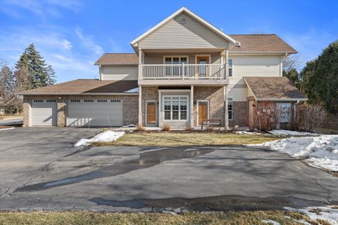 Photo of 18825 Madeline Ln, Brookfield, WI 53045 (MLS # 1950477)