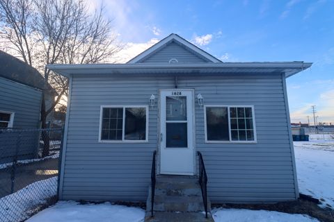 Photo of 1628 Mead St, Racine, WI 53403 (MLS # 1949976)
