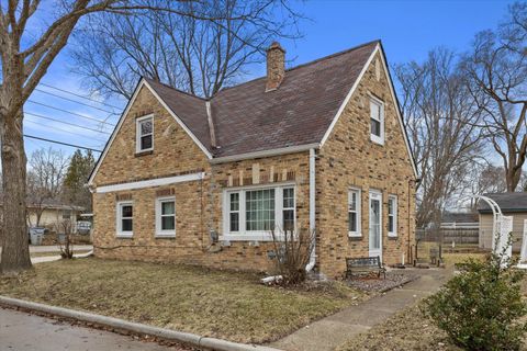 Photo of 6307 N 104th St, Milwaukee, WI 53225 (MLS # 1954123)